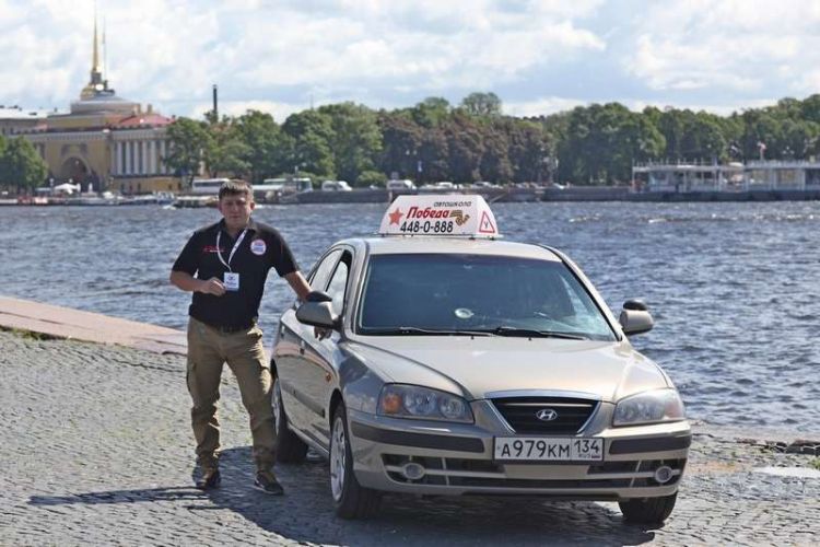ТЕХНИКА БЕЗОПАСНОСТИ ПРИ ВОЖДЕНИИ АВТОМОБИЛЯ