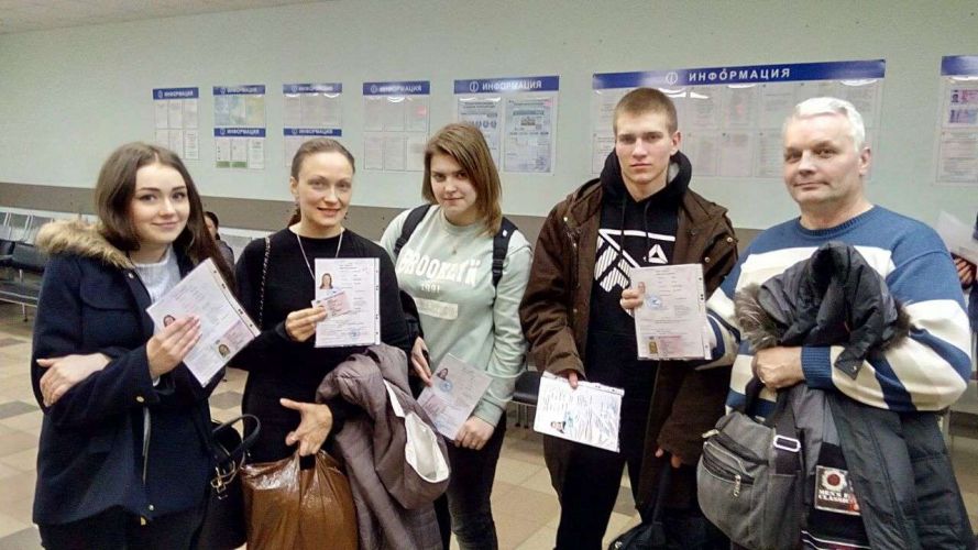 КАК УЧЕНИКУ АВТОШКОЛЫ ВЕСТИ СЕБЯ НА ЭКЗАМЕНЕ В ГИБДД